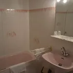 埃特恩酒店 2*